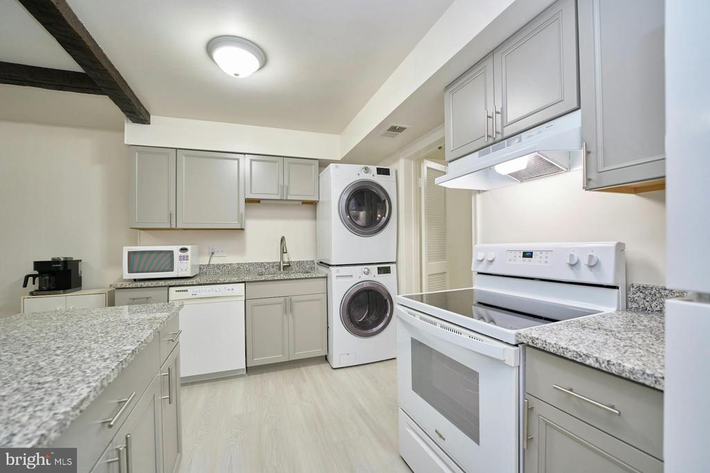 1050-A Brixton Ct