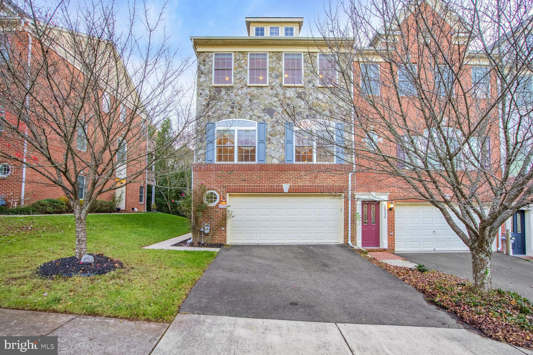 20354 Center Brook Sq