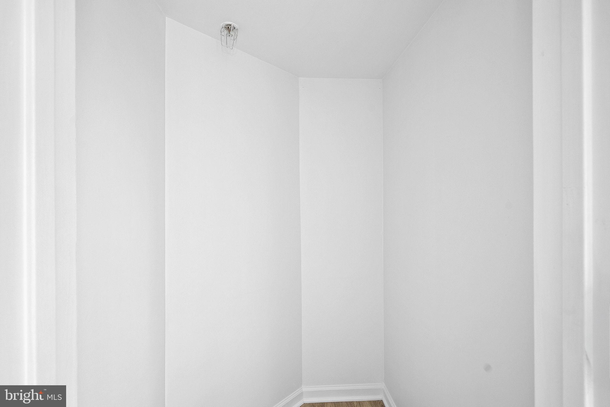 42261 TERRAZZO TERRACE