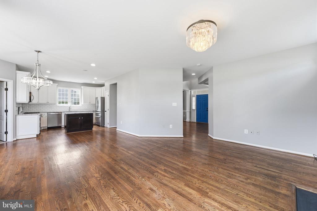 43447 OBERON LANE
