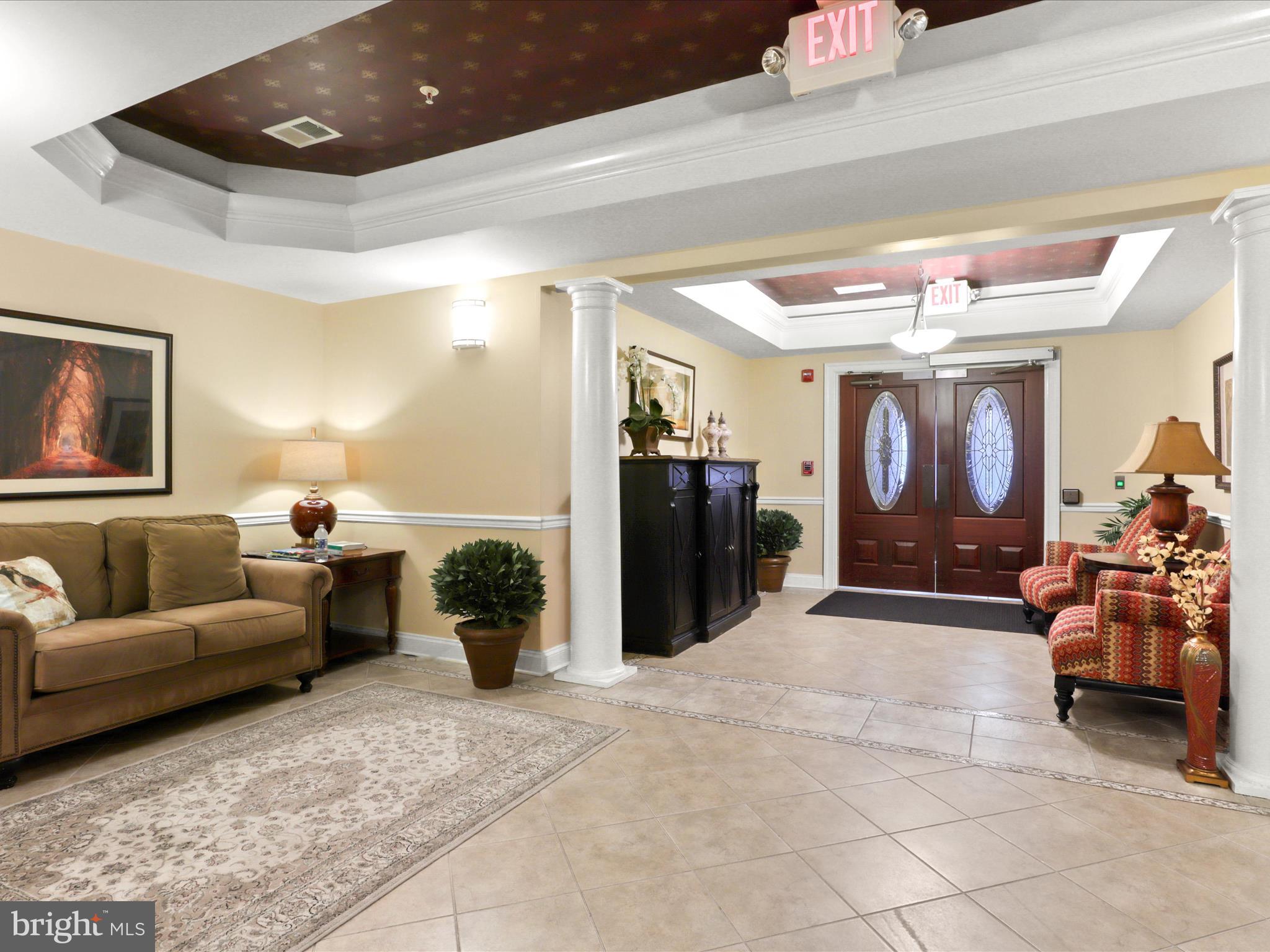 9204 Charleston Dr #407