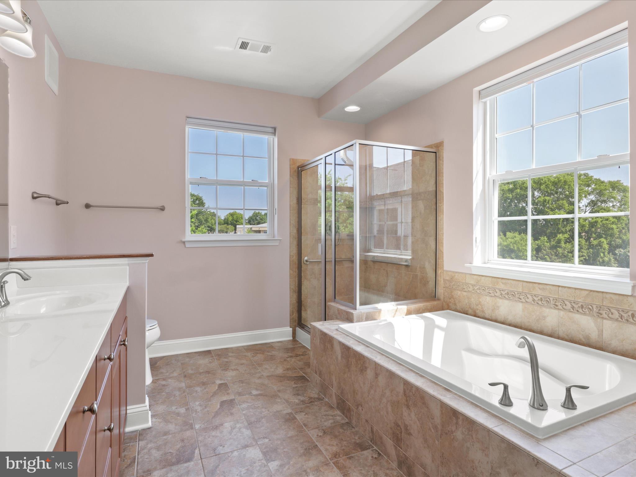 9204 Charleston Dr #407