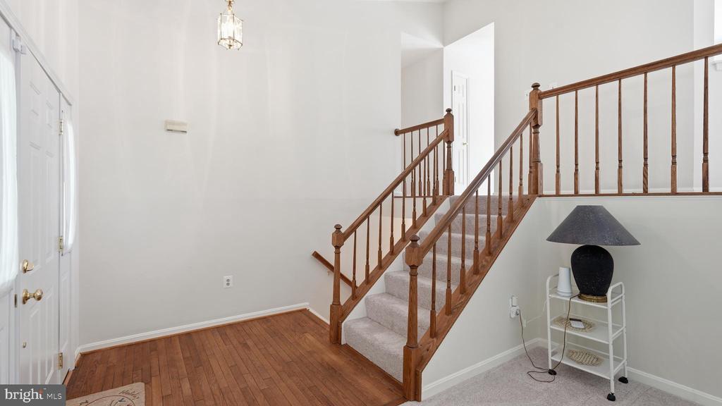 10319 LEE MANOR DRIVE
