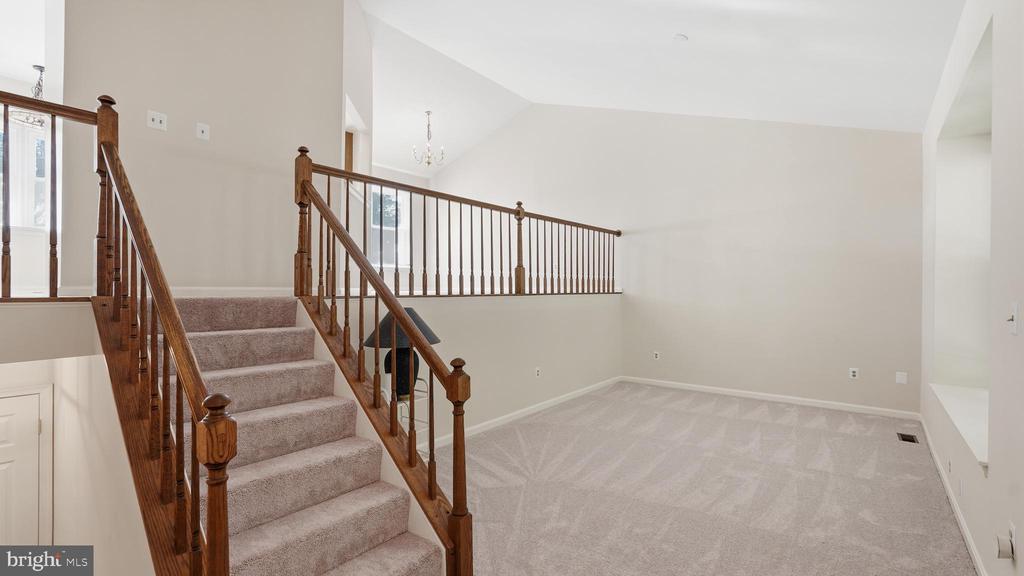 10319 LEE MANOR DRIVE