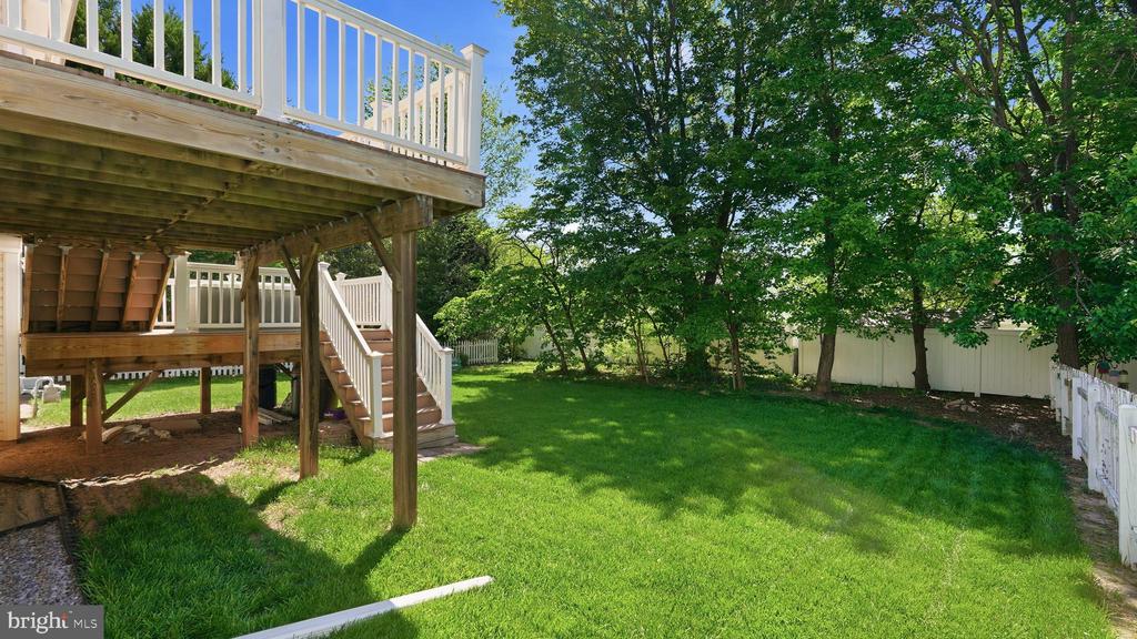 10319 LEE MANOR DRIVE