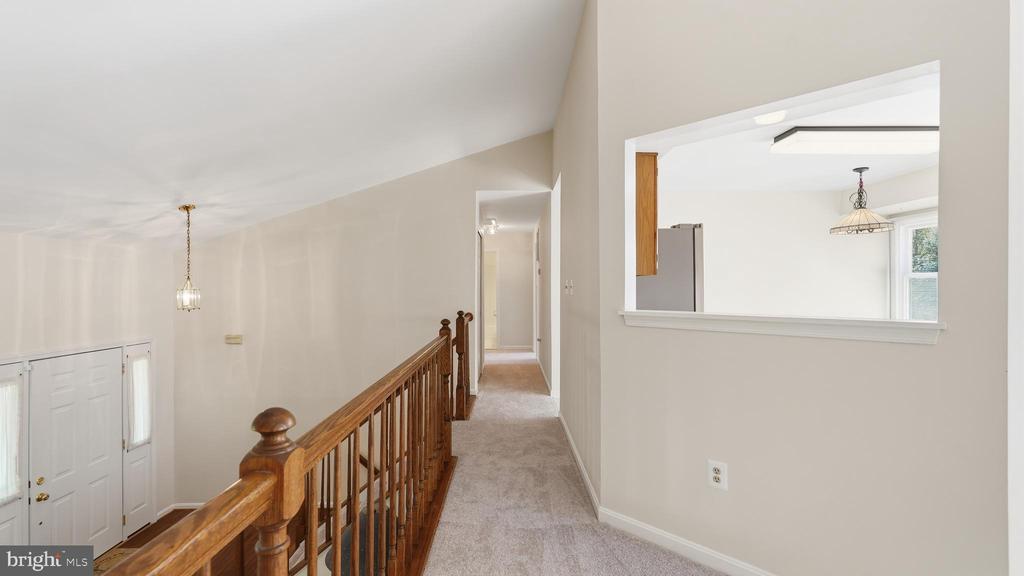 10319 LEE MANOR DRIVE