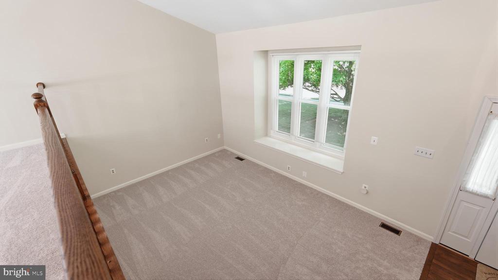 10319 LEE MANOR DRIVE