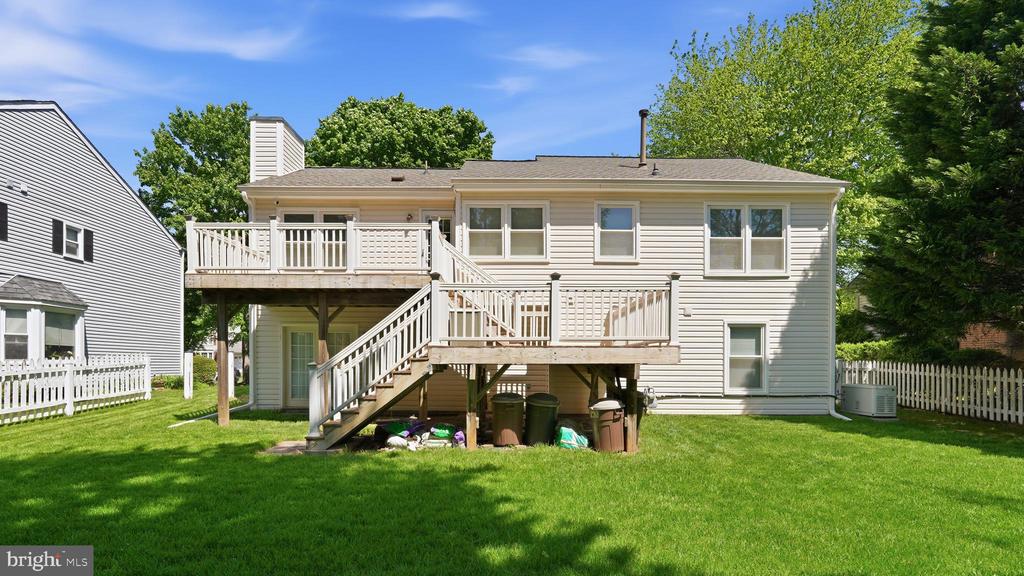 10319 LEE MANOR DRIVE