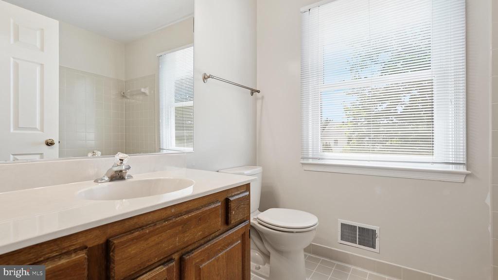 10319 LEE MANOR DRIVE