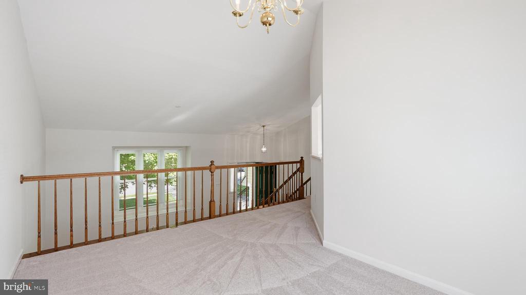 10319 LEE MANOR DRIVE