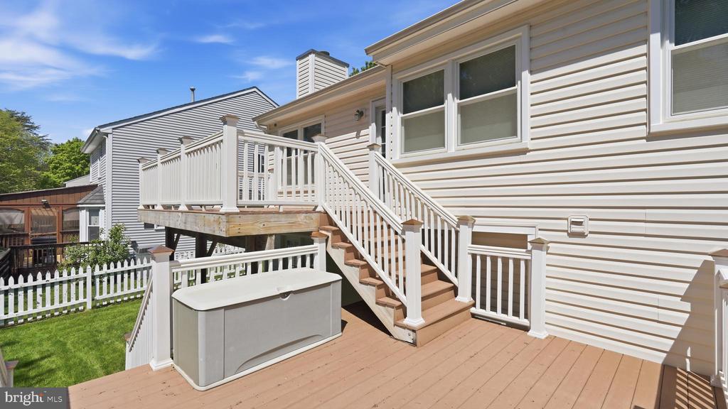 10319 LEE MANOR DRIVE