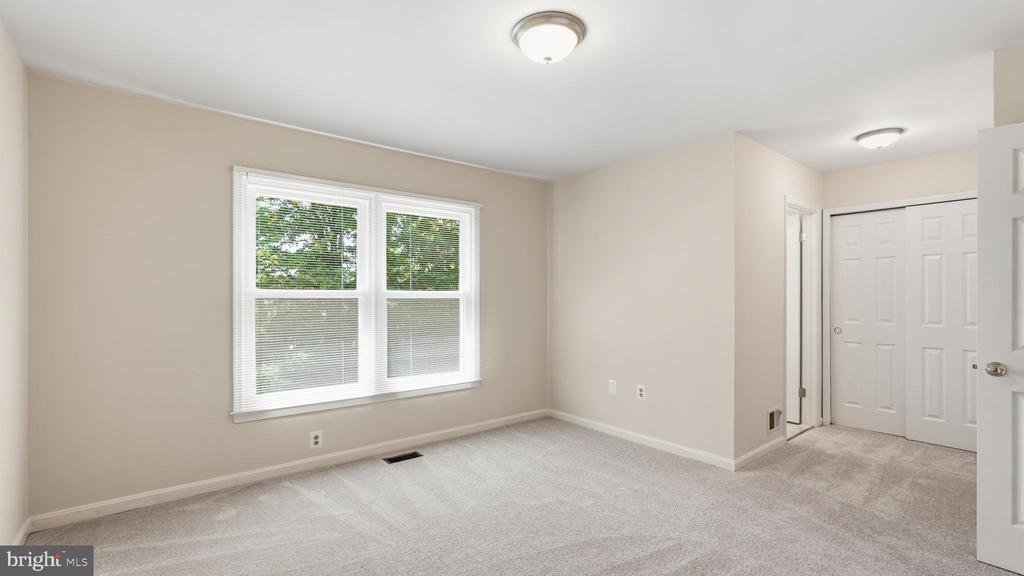 10319 LEE MANOR DRIVE