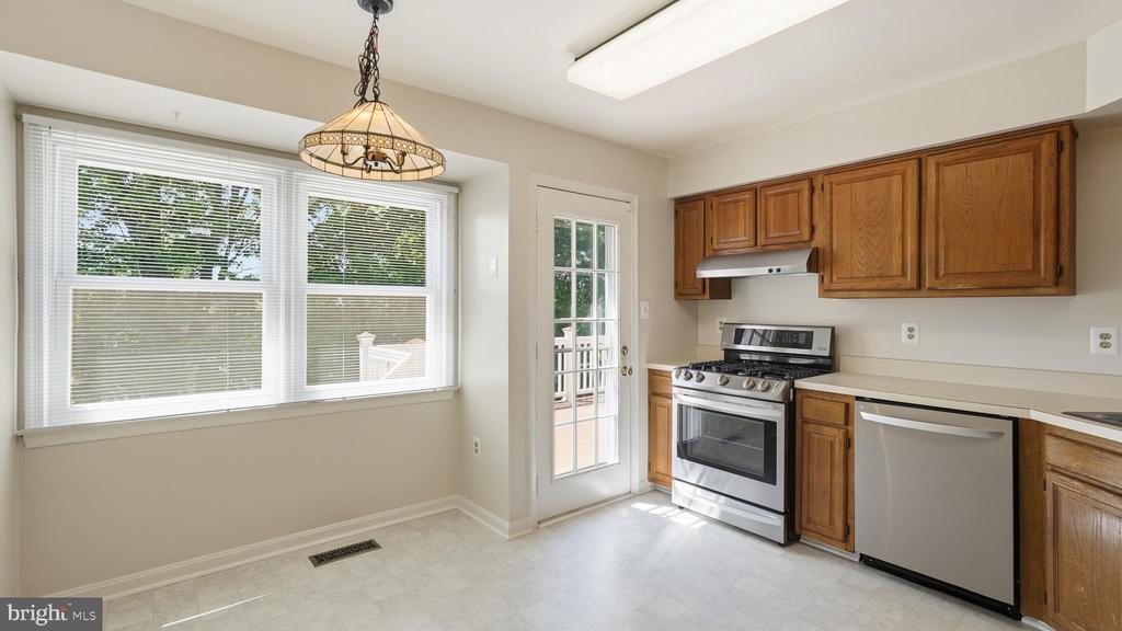 10319 LEE MANOR DRIVE