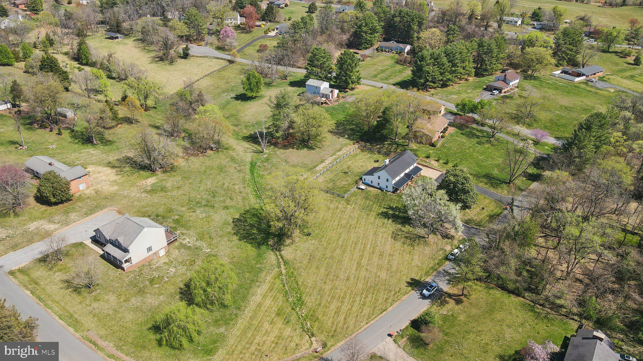 109 Maddox Dr
