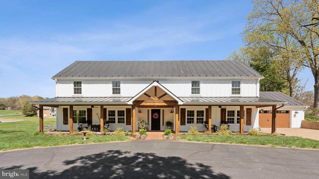 109 Maddox Dr