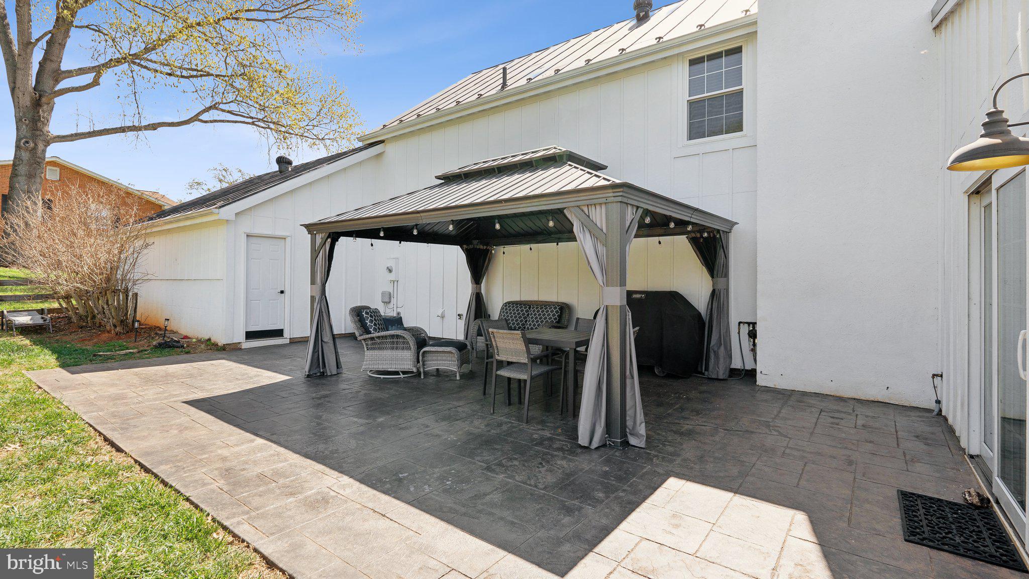 109 Maddox Dr