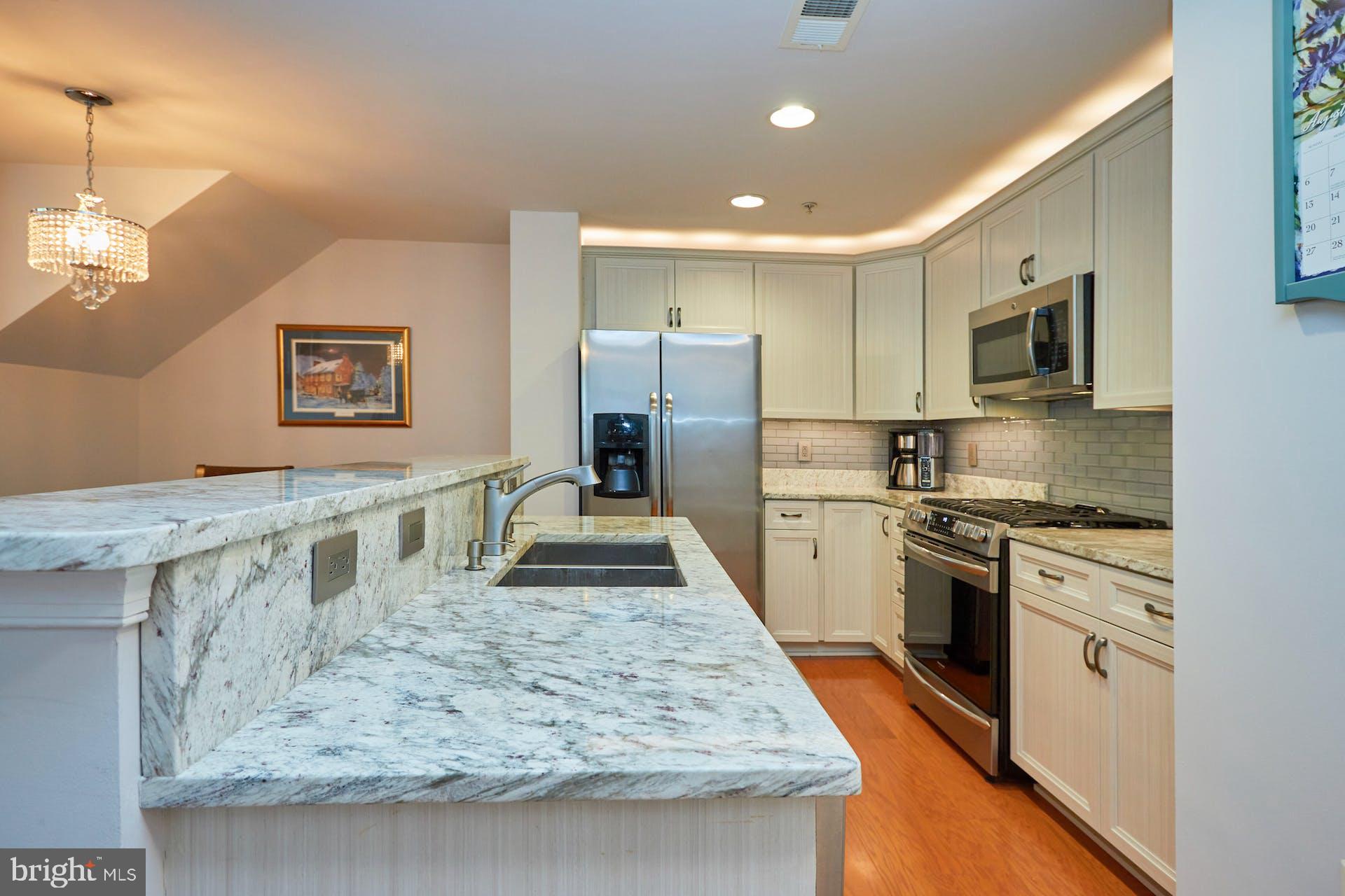 6058 Aster Haven Cir