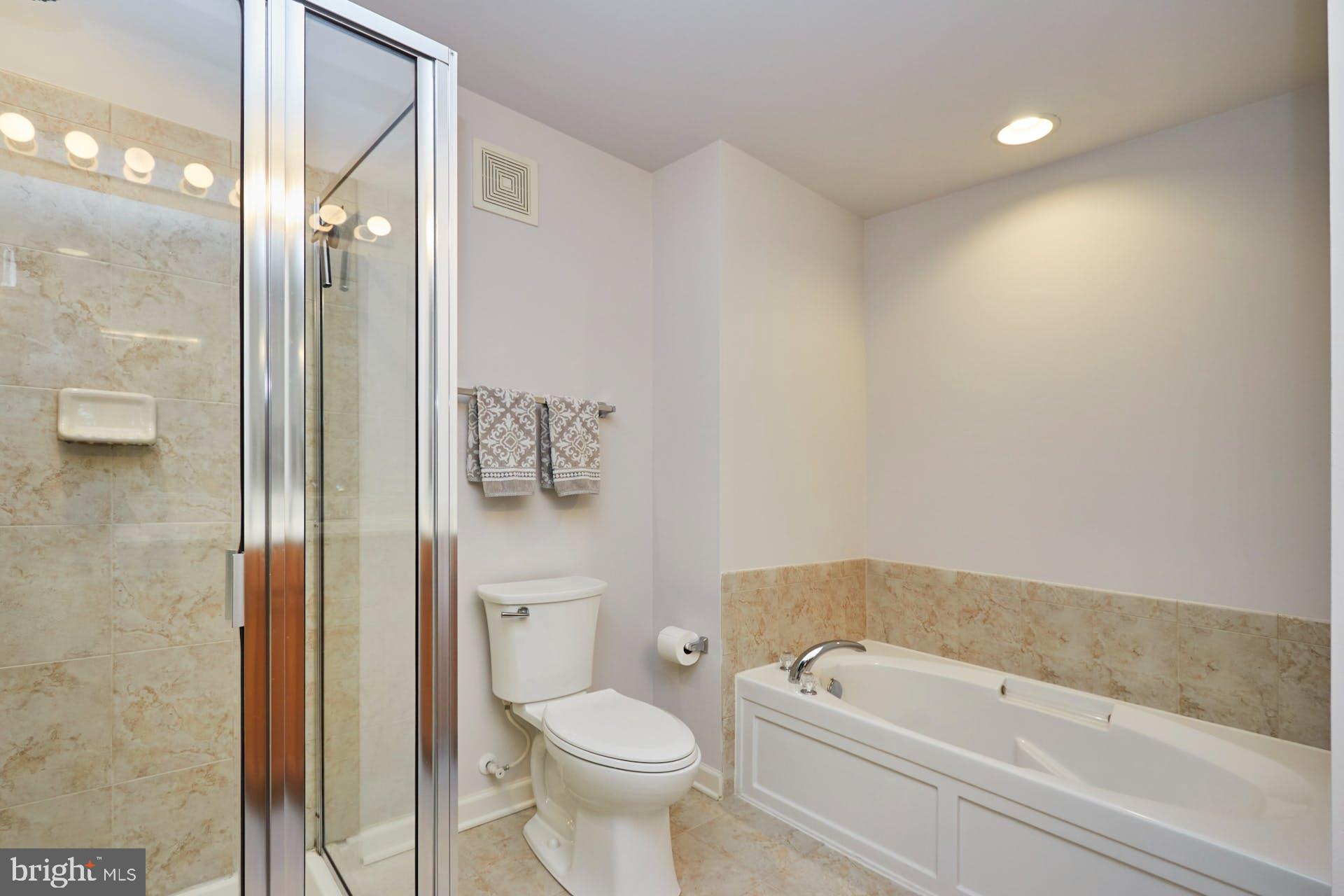6058 Aster Haven Cir