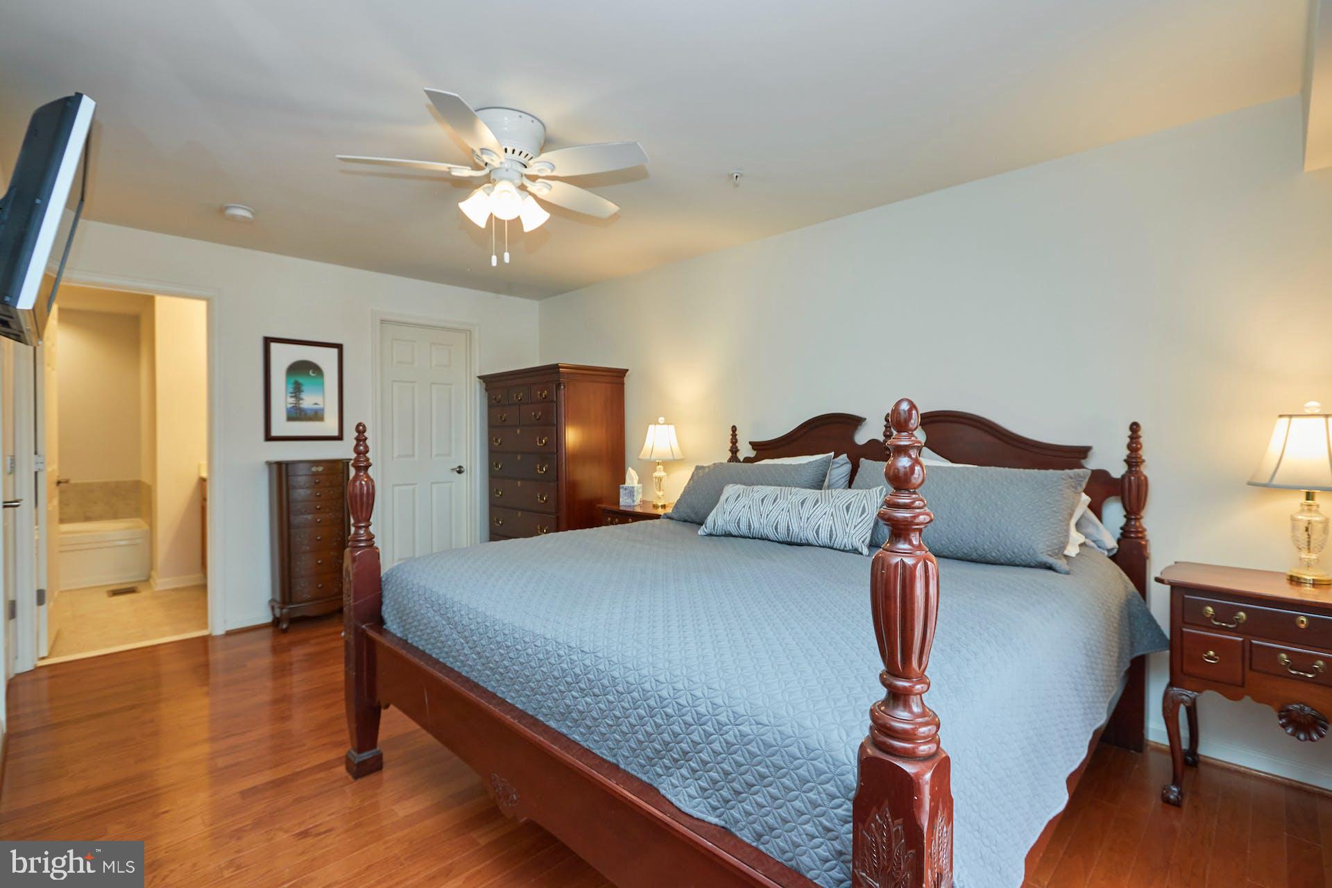 6058 Aster Haven Cir