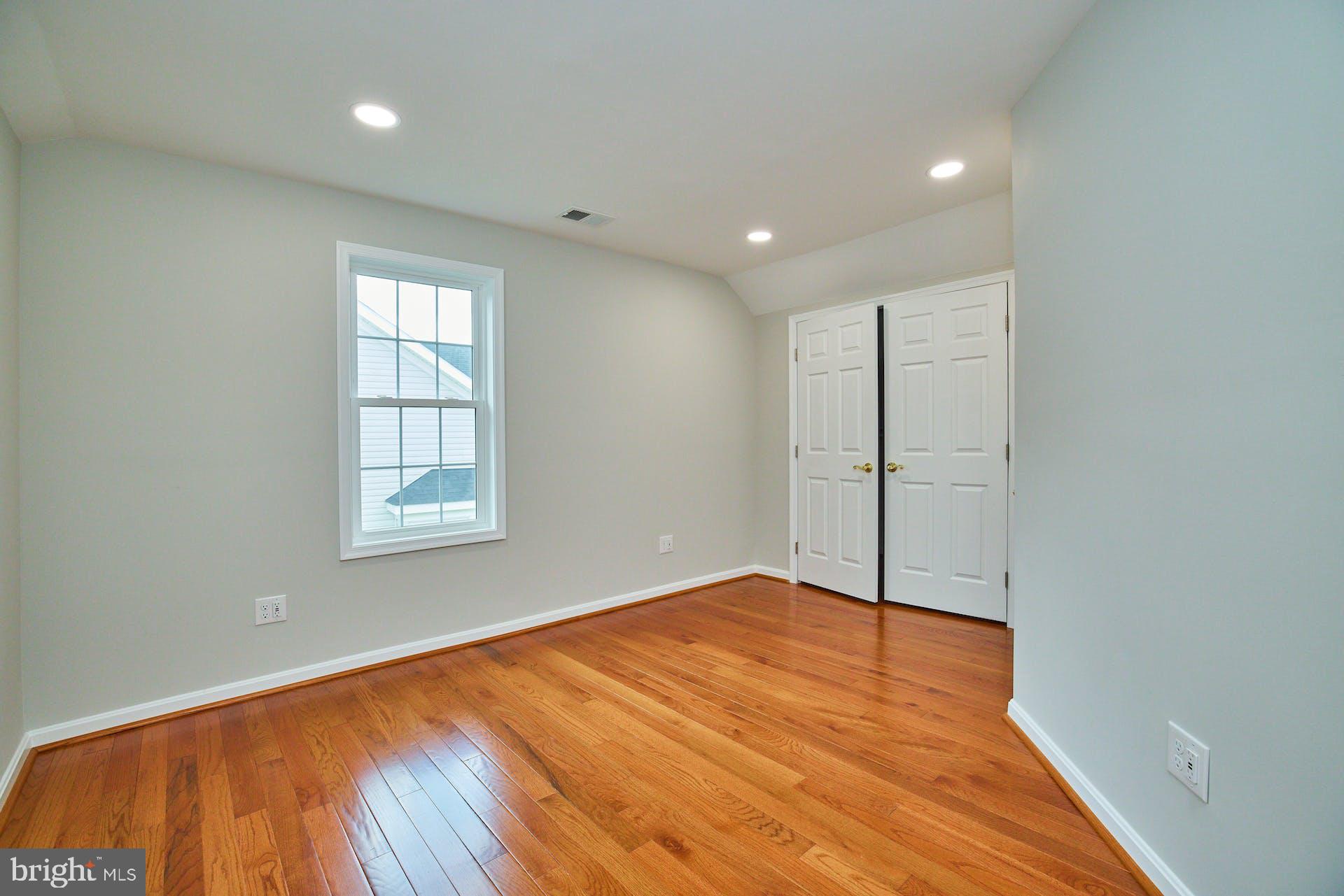 13700 Paddock Ct