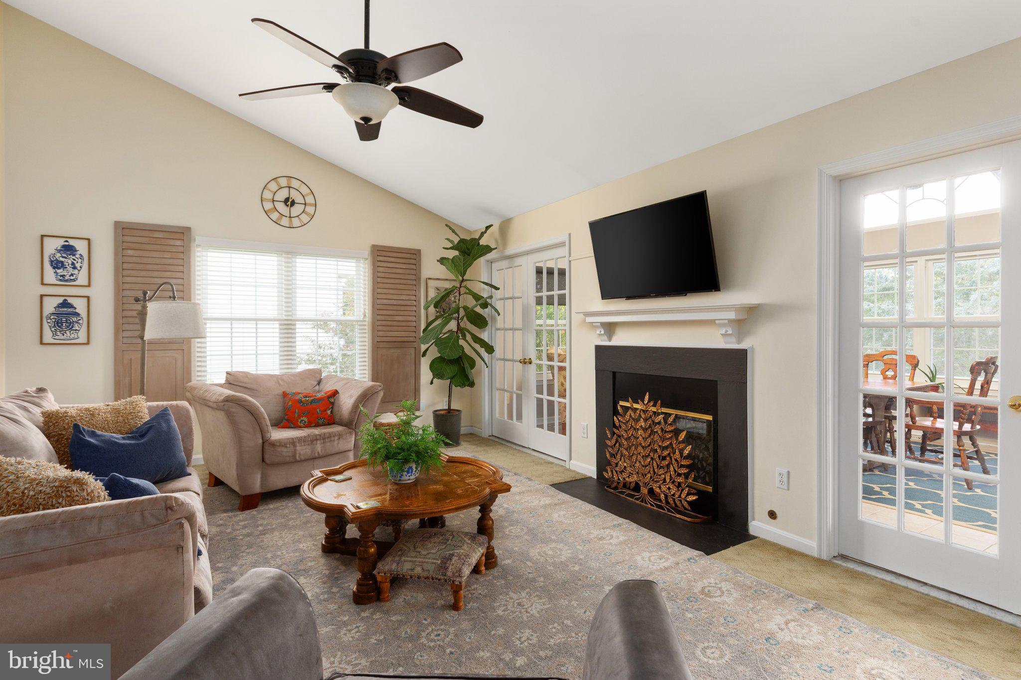 13380 Lawrence Ln