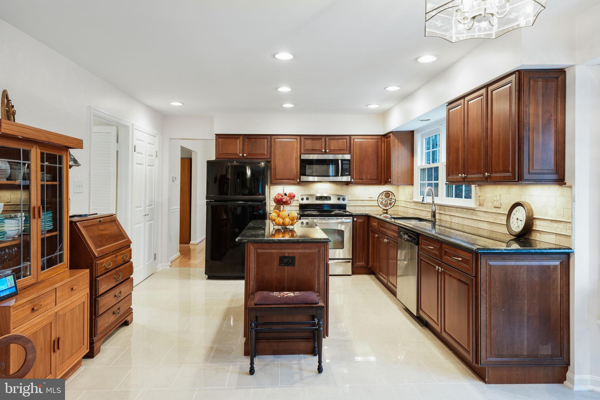 12551 Cavalier Dr