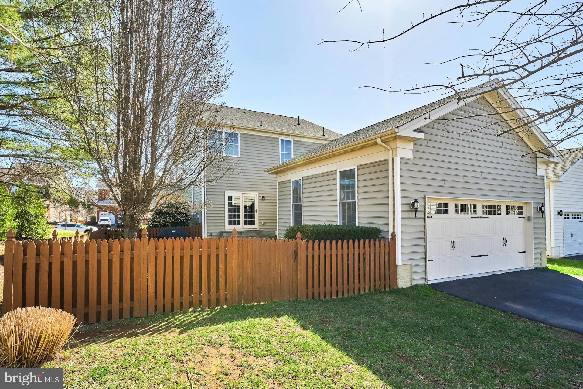 4638 Freedmen Ln