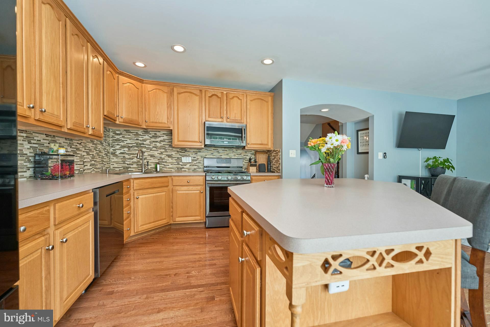 6175 Toledo Pl