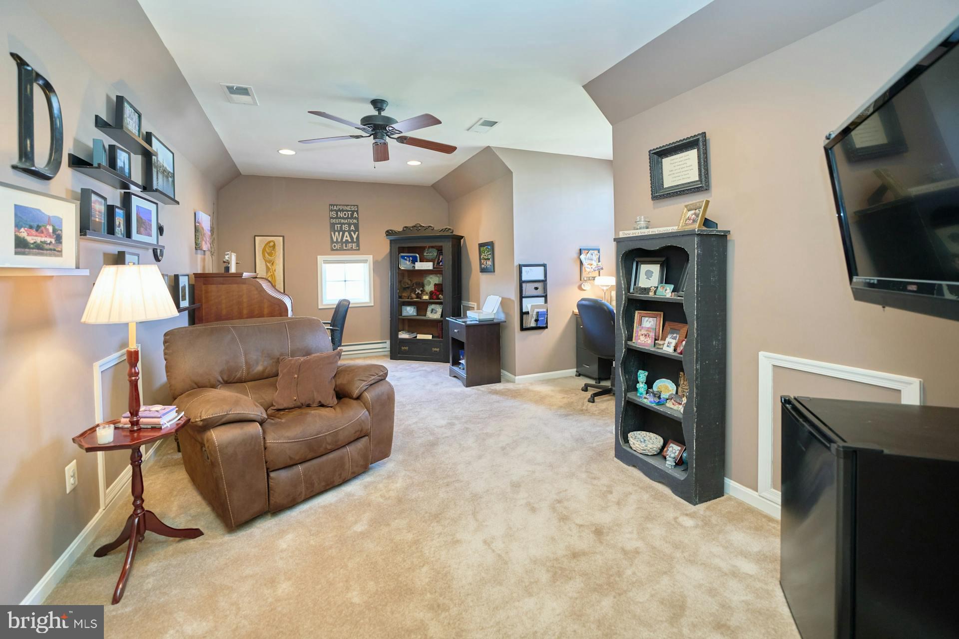 9342 Falling Water Dr