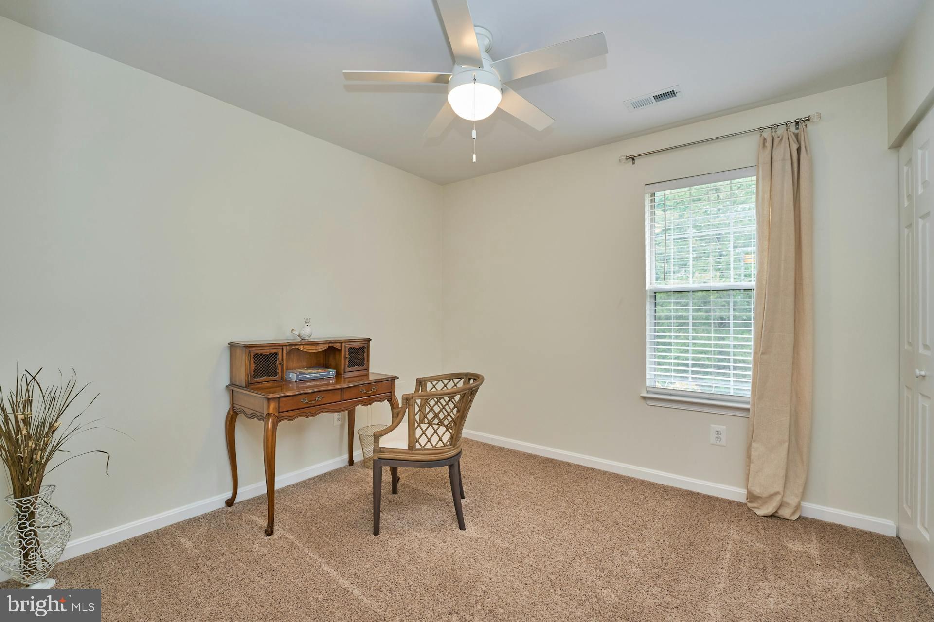 13311 Lawrence Ln