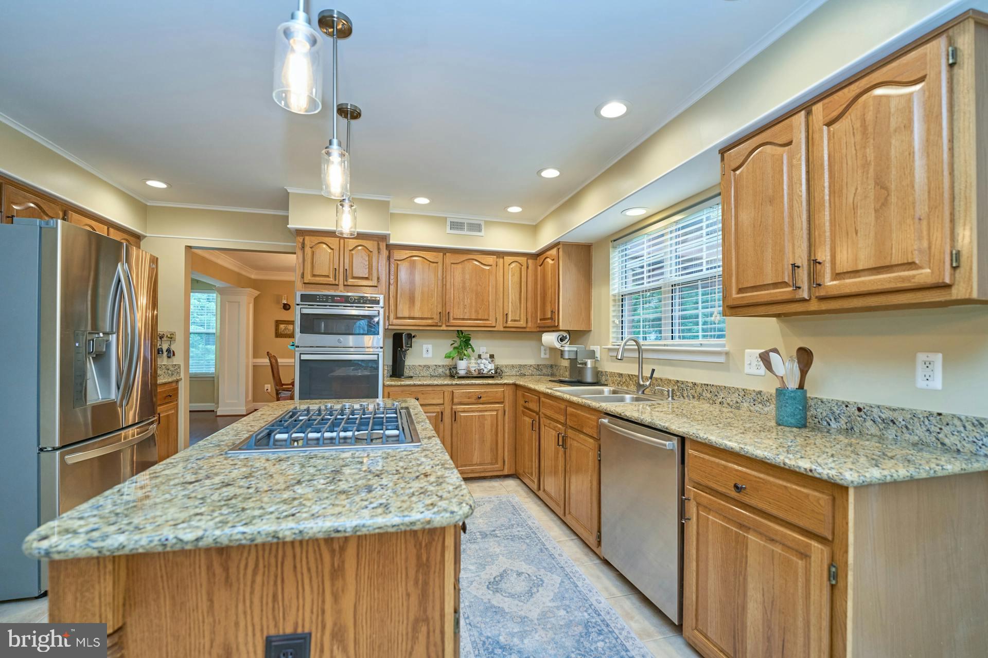 13311 Lawrence Ln