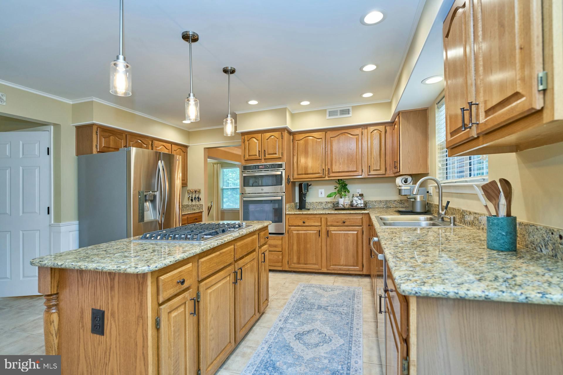13311 Lawrence Ln