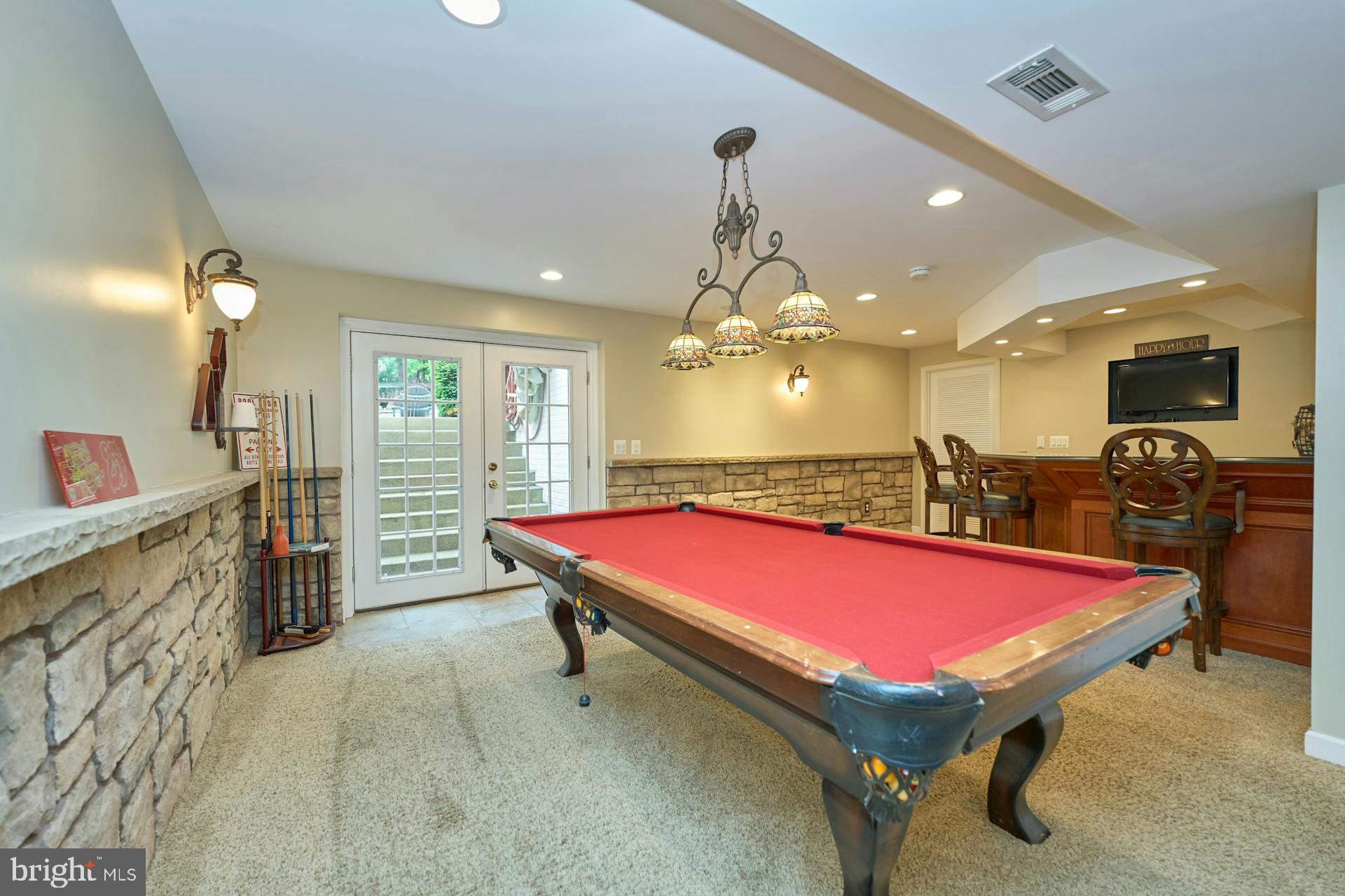 13311 Lawrence Ln