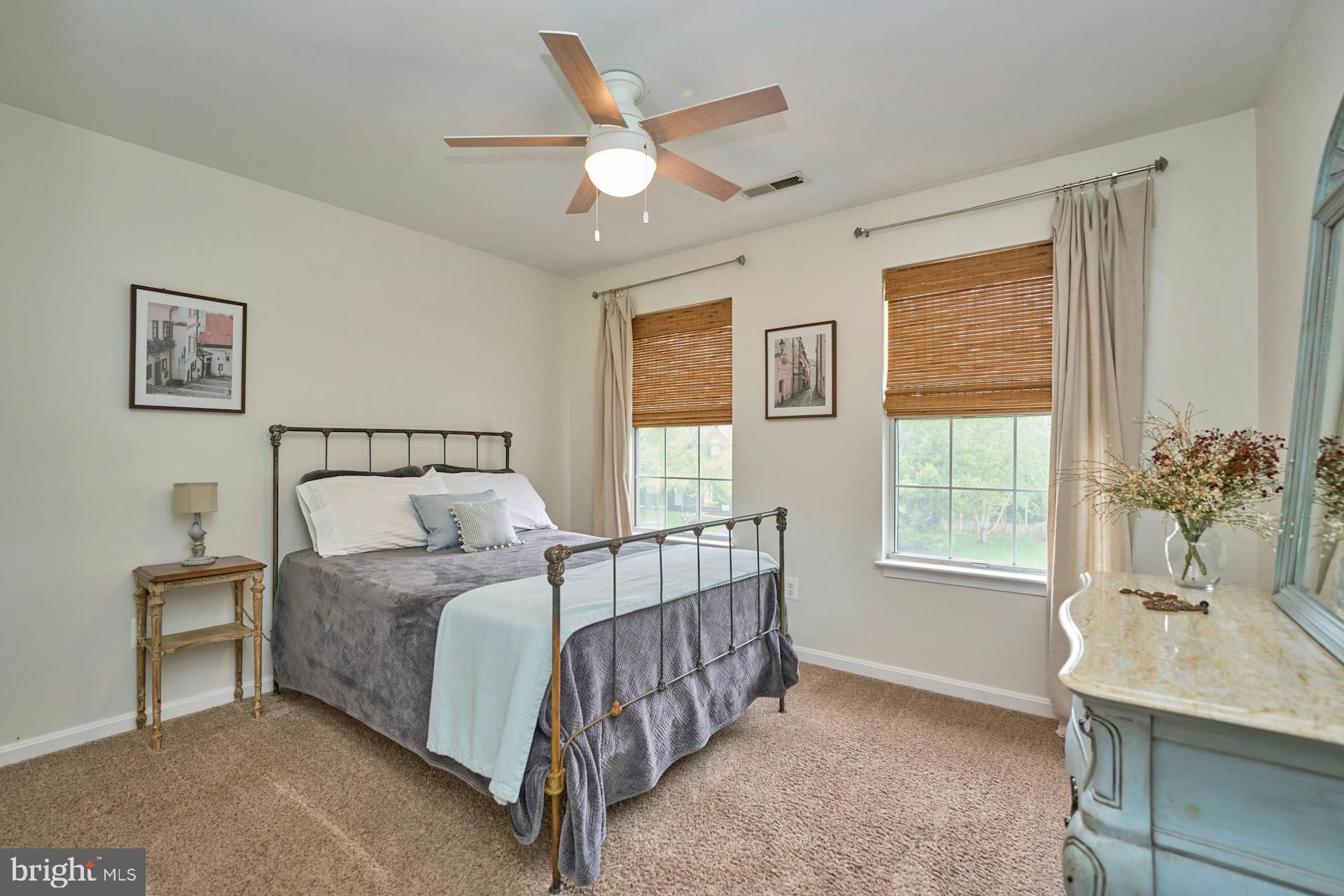 13311 Lawrence Ln