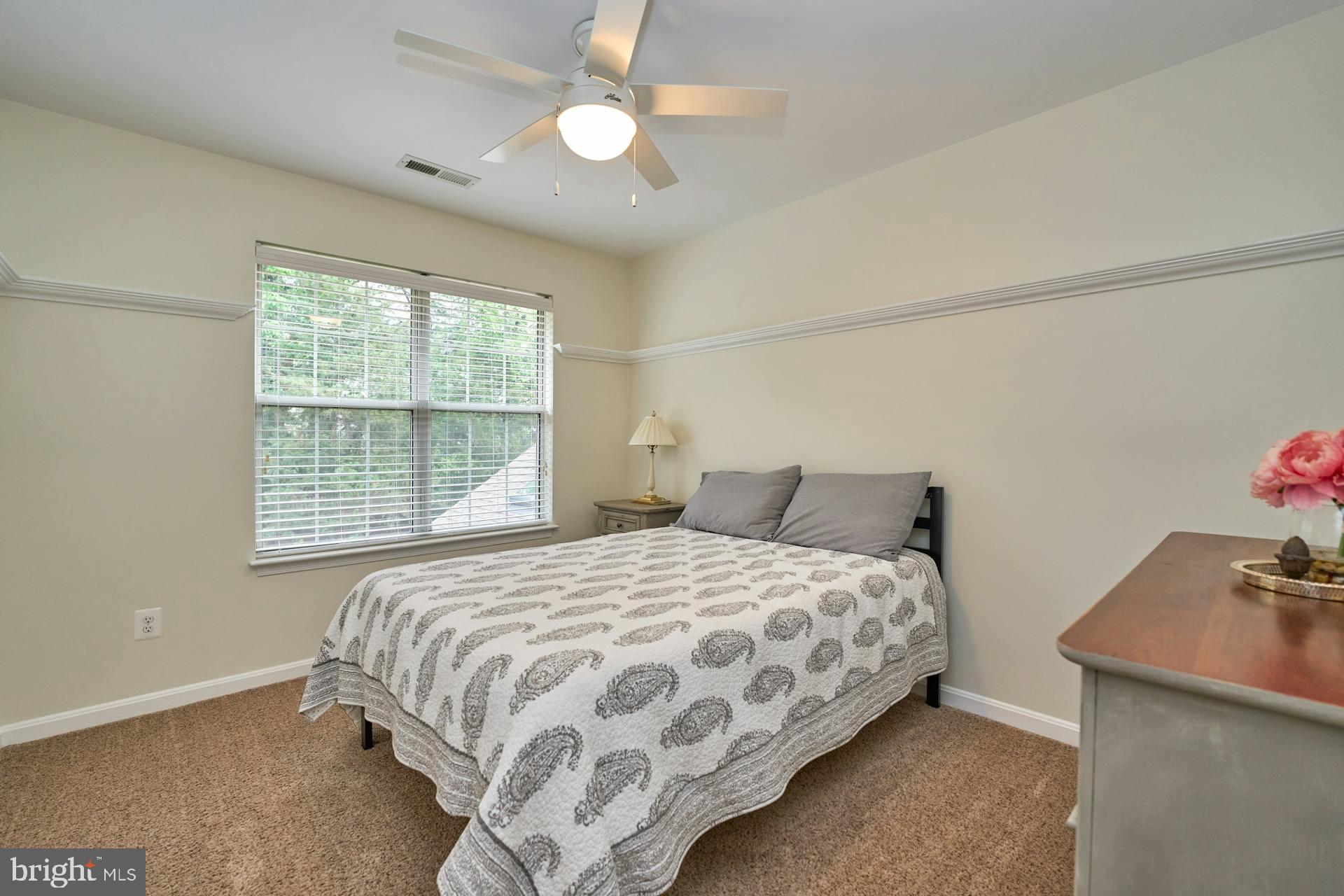 13311 Lawrence Ln
