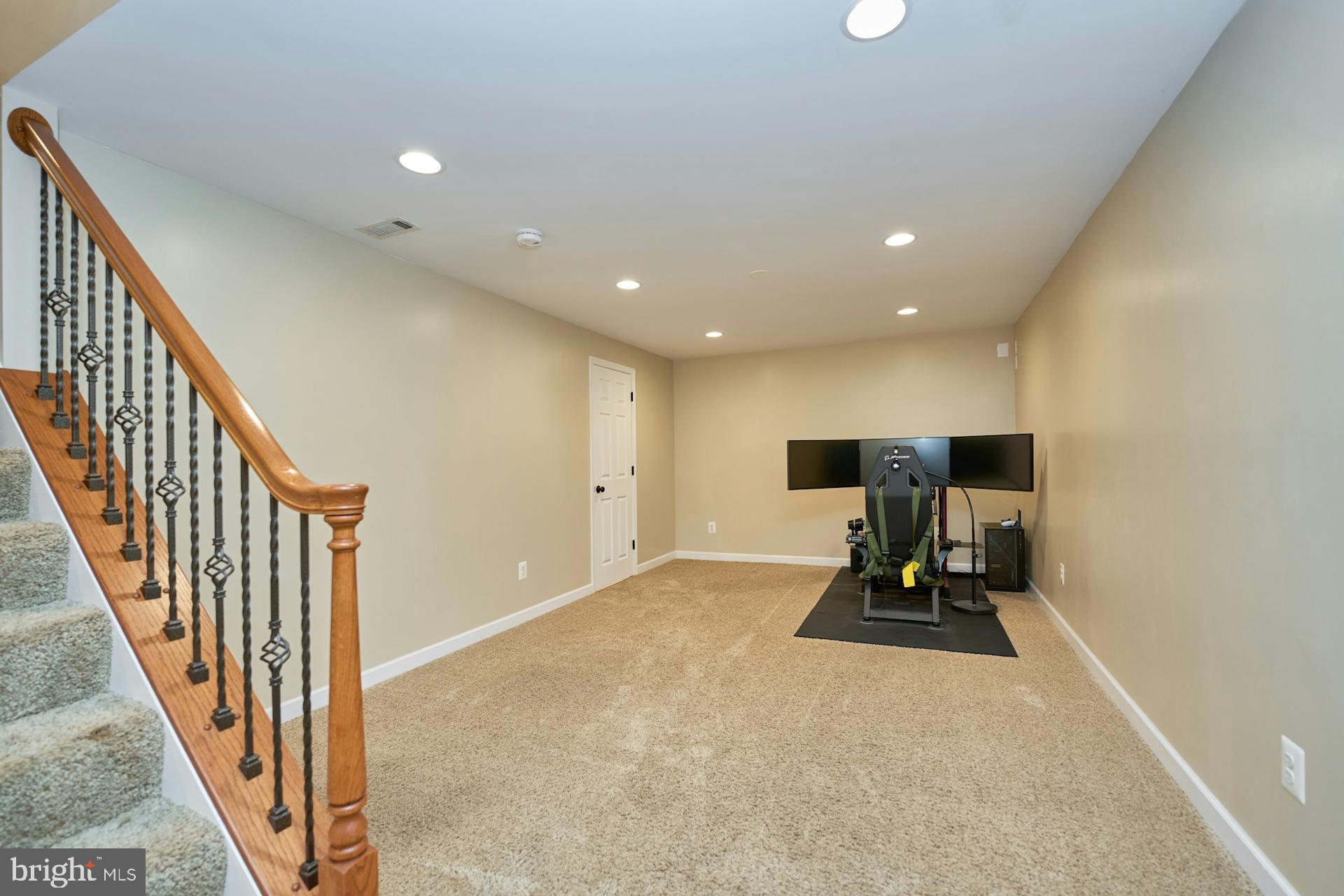 13311 Lawrence Ln