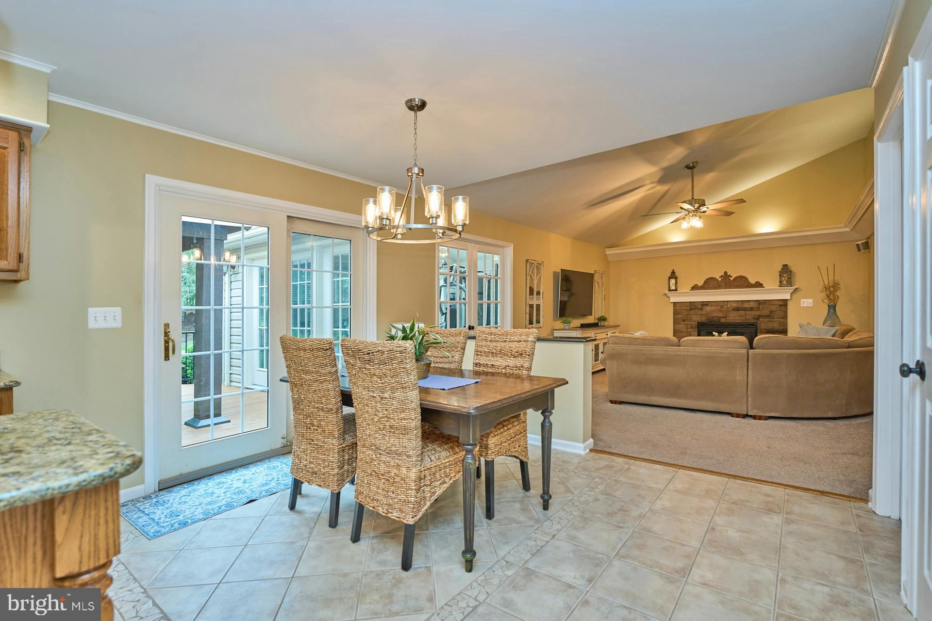 13311 Lawrence Ln