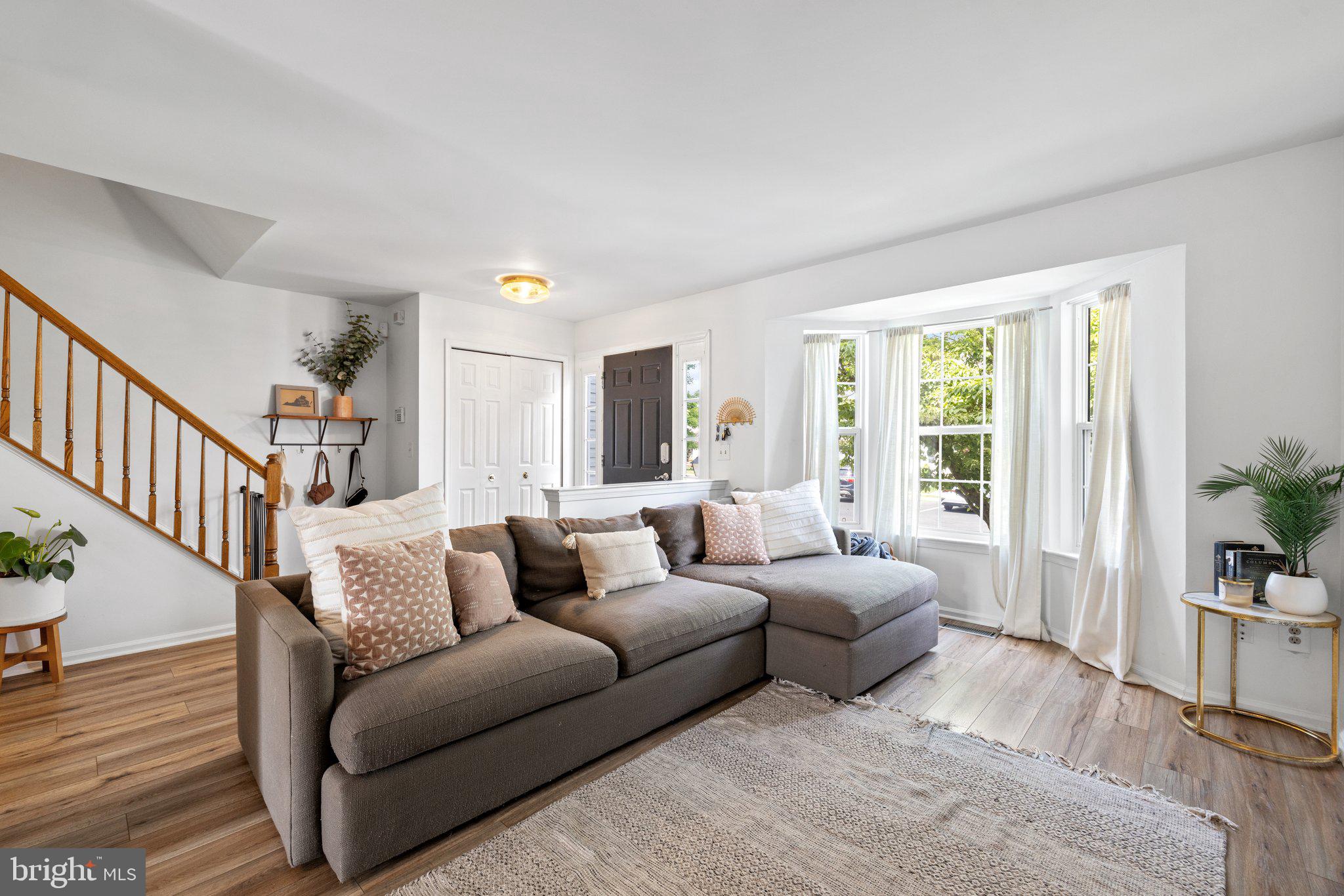 13214 Golders Green Pl