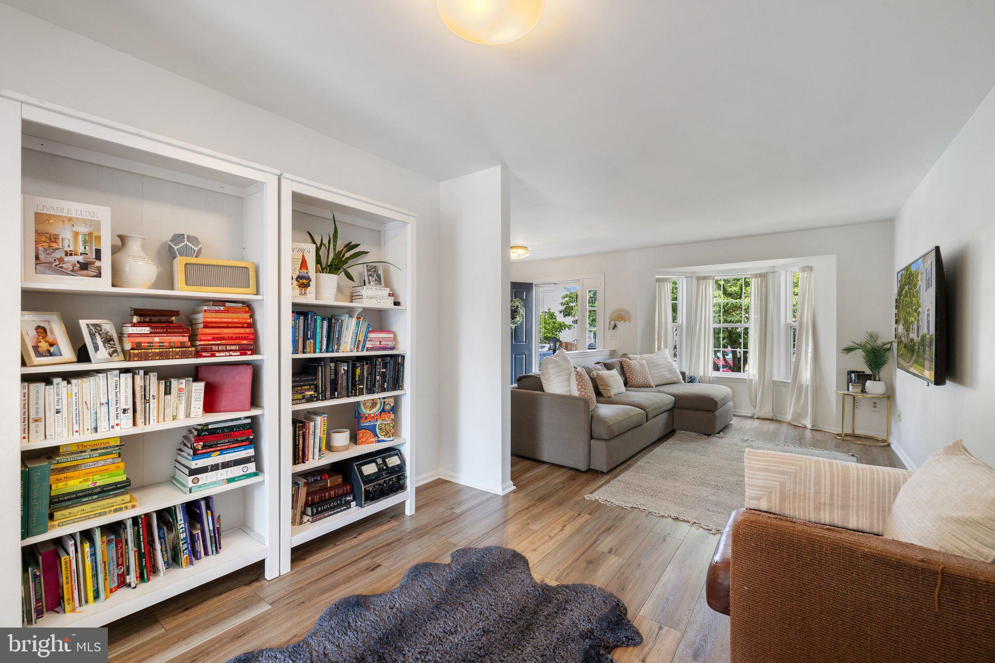 13214 Golders Green Pl