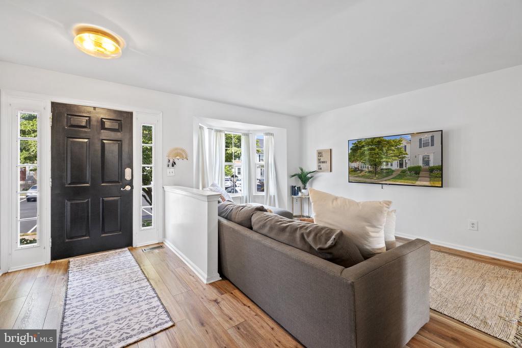 13214 Golders Green Pl