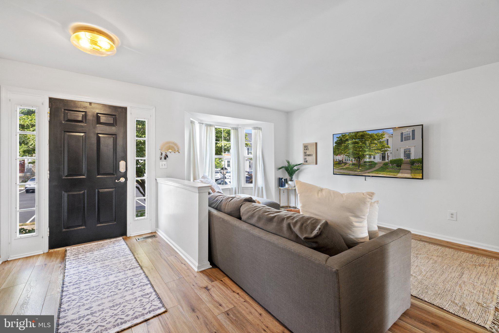 13214 Golders Green Pl