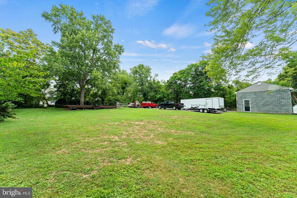 12216 Bristow Rd
