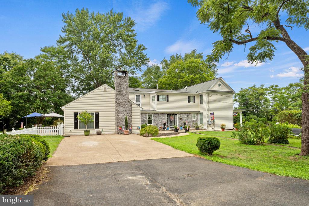 12216 Bristow Rd