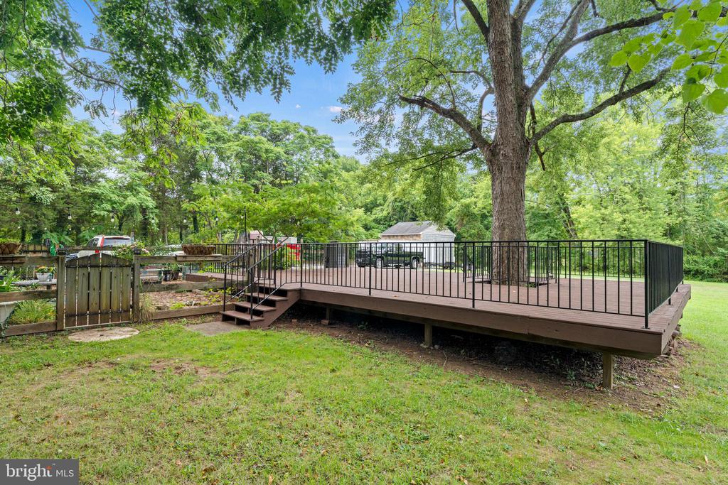 12216 Bristow Rd