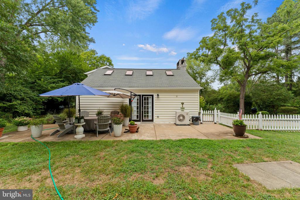 12216 Bristow Rd