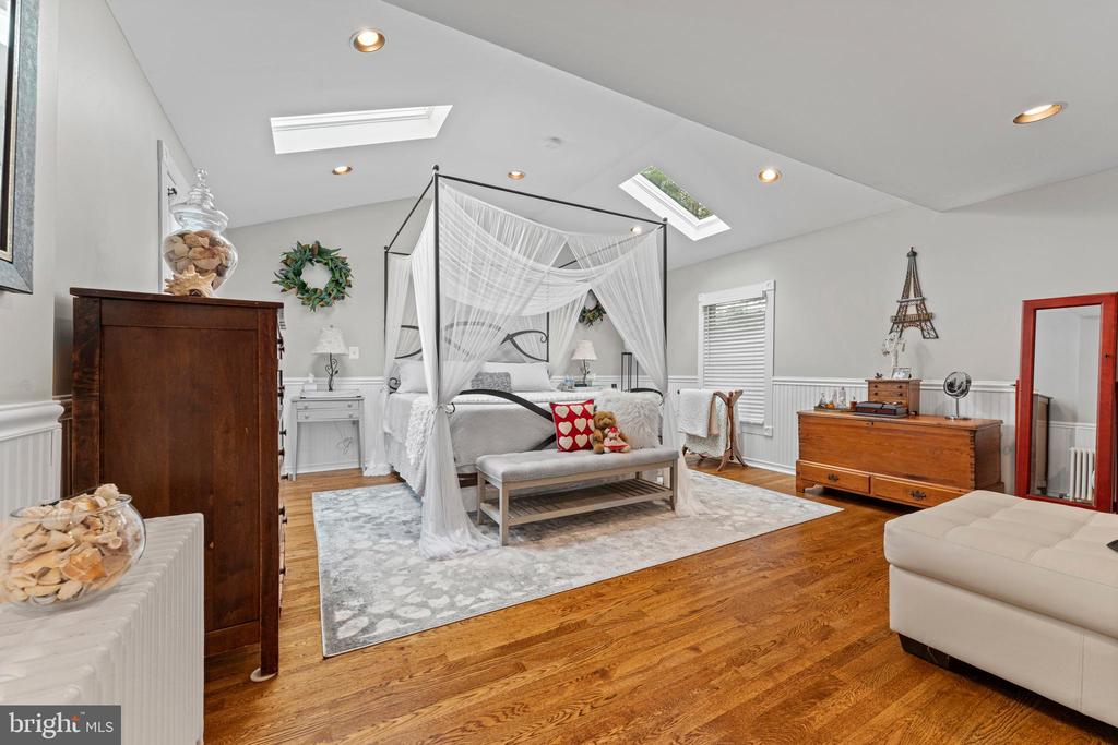 12216 Bristow Rd
