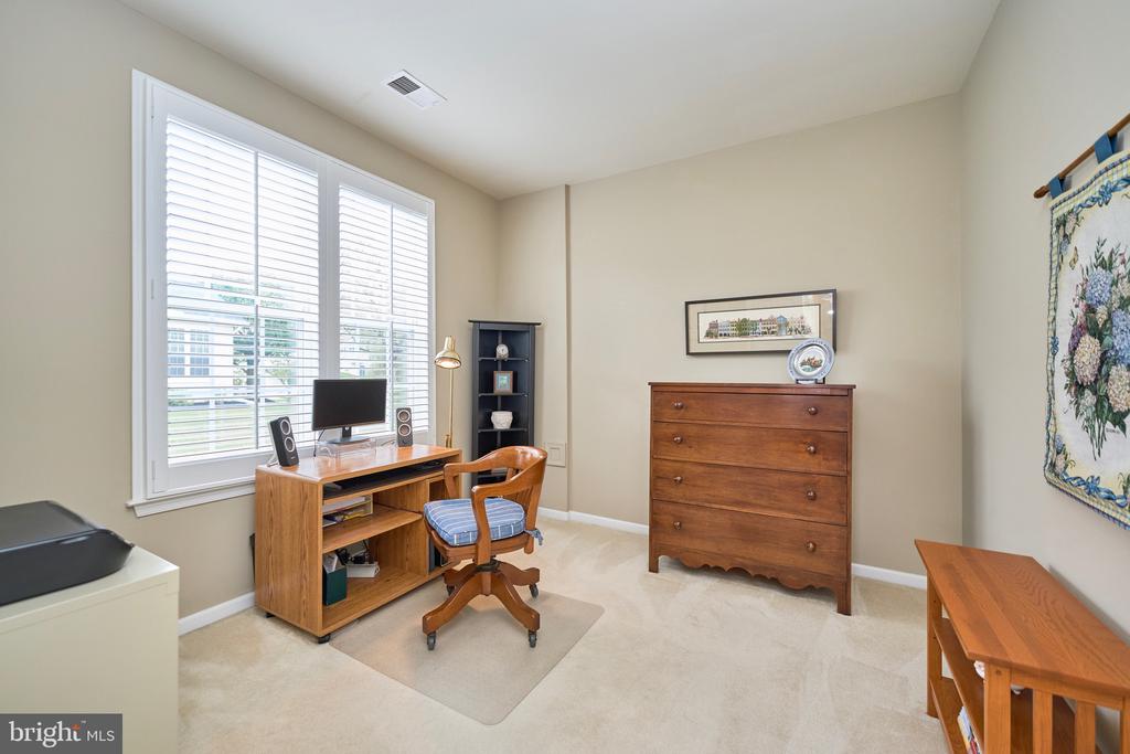 6531 Alderwood Way