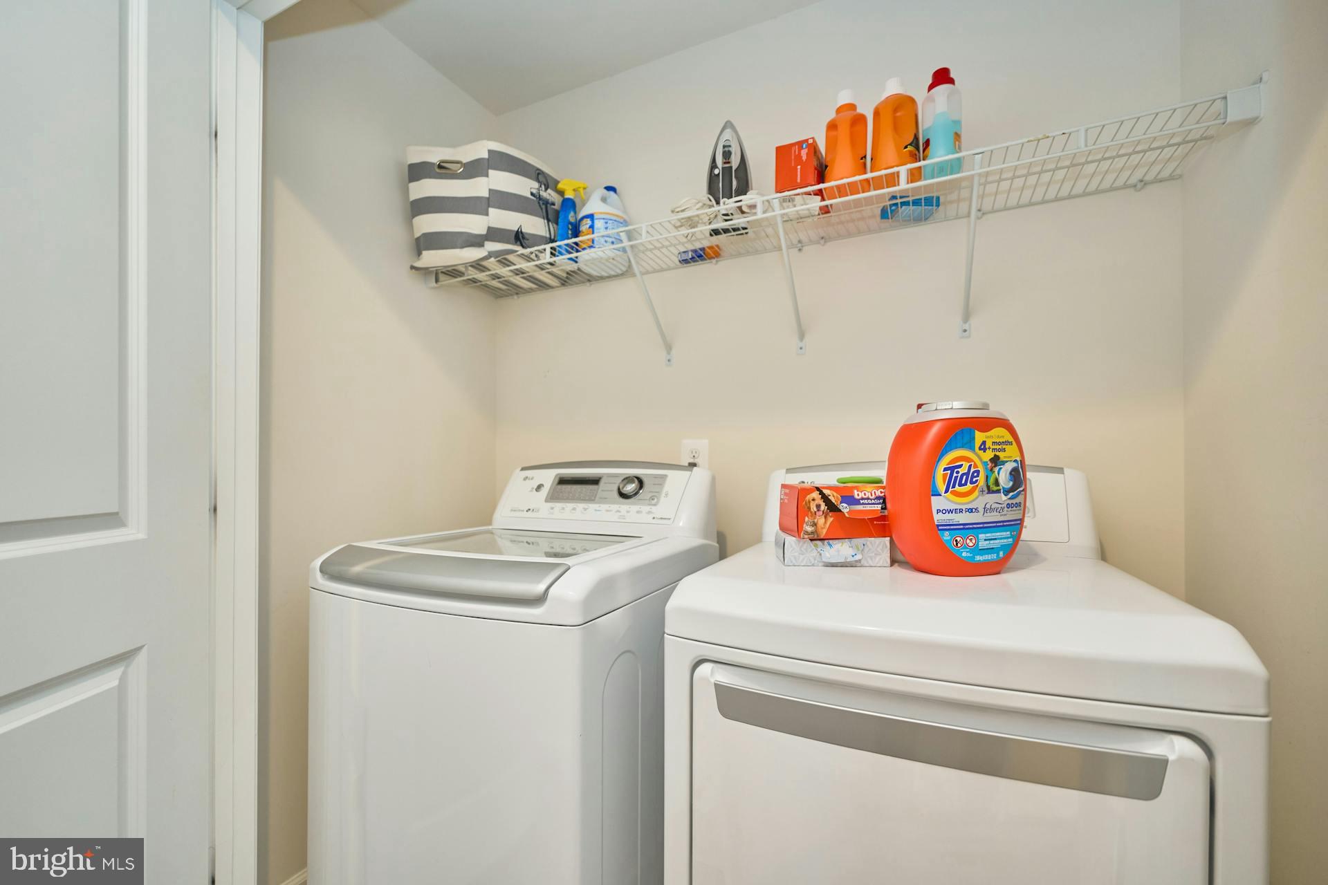 11963 Mirror Lake Ln