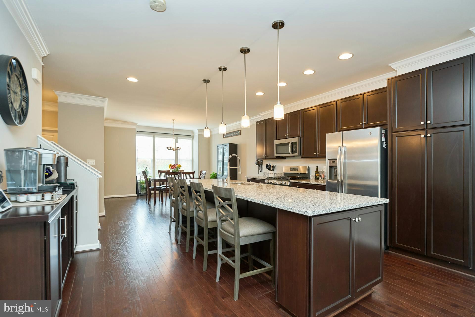 11963 Mirror Lake Ln