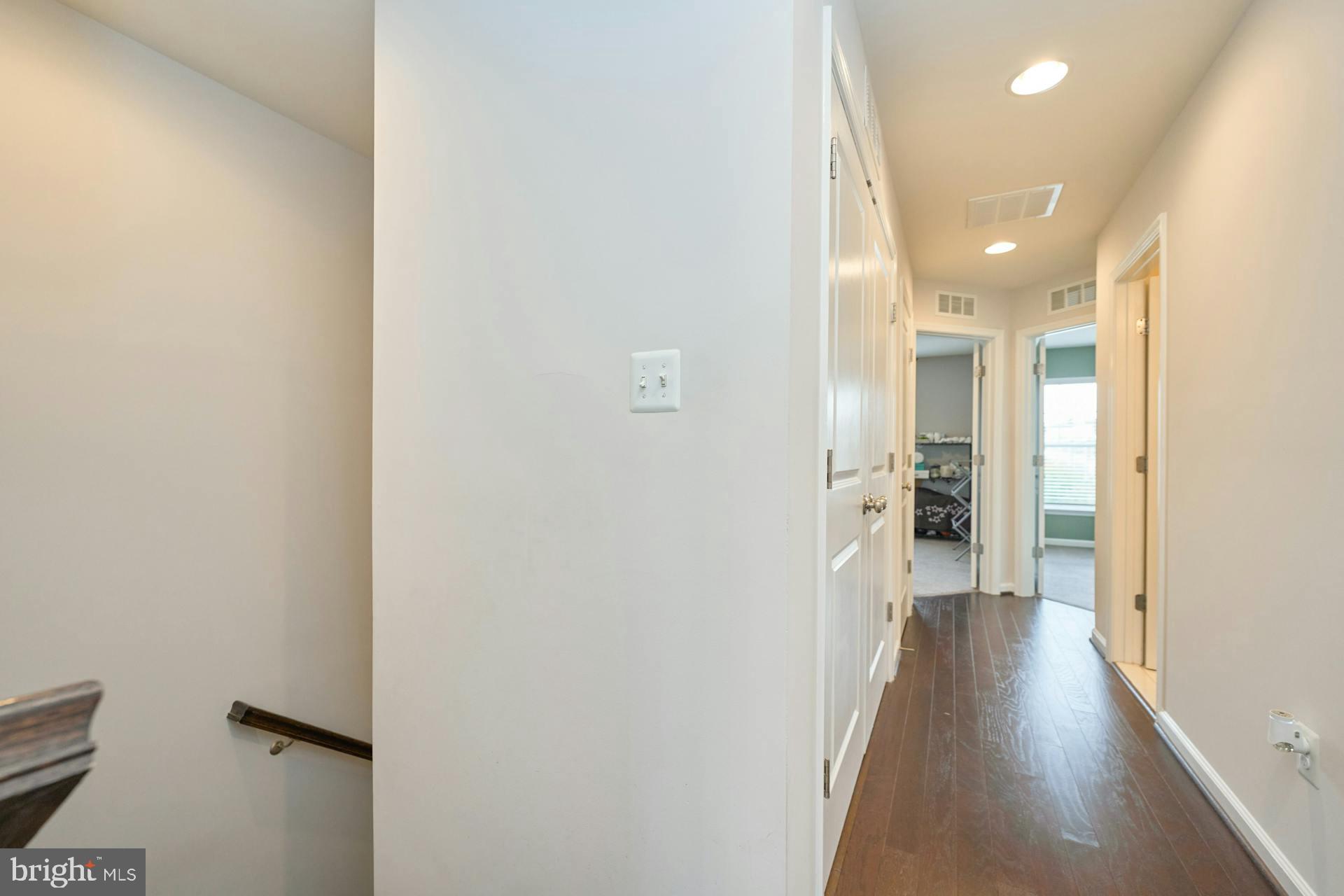 11963 Mirror Lake Ln